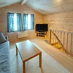 Holiday home With Hot Tub And Fjord Views In Sauda *