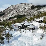 Holiday home With Hot Tub And Fjord Views In Sauda Saudasjoen