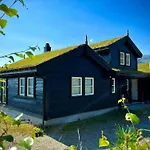 With Hot Tub And Fjord Views In Sauda * Saudasjoen