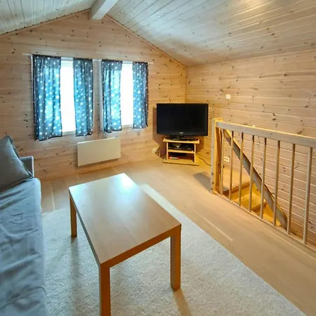 Prázdninový dům With Hot Tub And Fjord Views In Sauda *